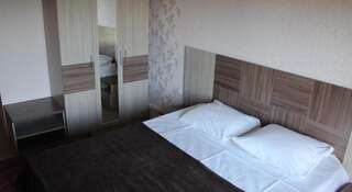 Гостиница Guest House Elena Геленджик-0